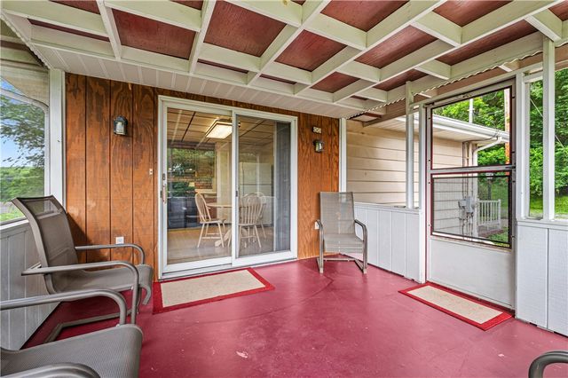 218 Brand Ave, Imperial, PA 15126