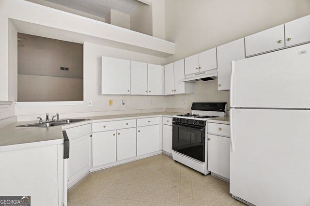 11050 Pebble Brook Court, Hampton, GA 30228