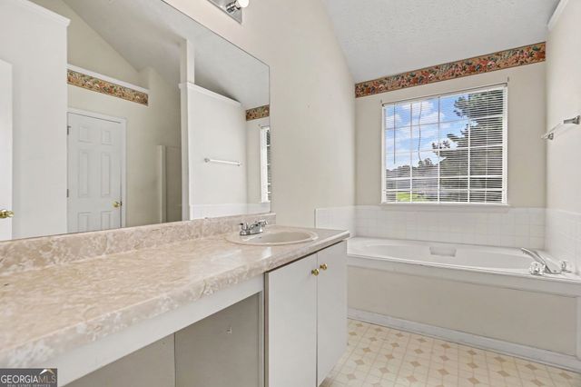 11050 Pebble Brook Court, Hampton, GA 30228