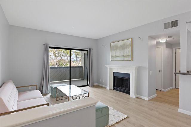 1280 Stanhope Ln 246, Hayward, CA 94545