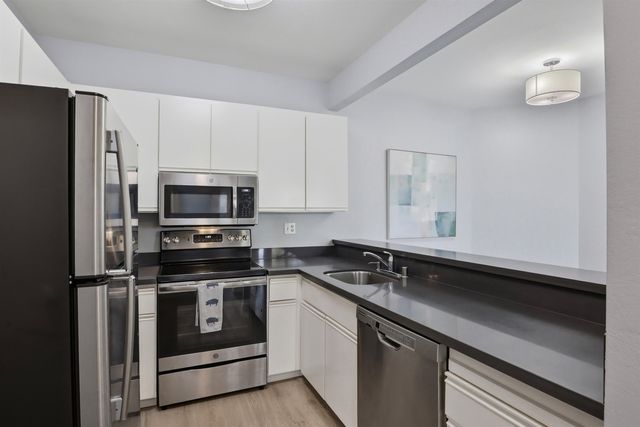 1280 Stanhope Ln 246, Hayward, CA 94545