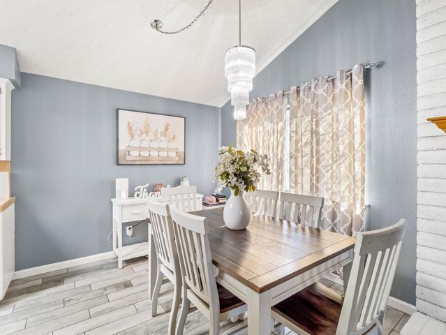 294 N Stanford Avenue, Fresno, CA 93727