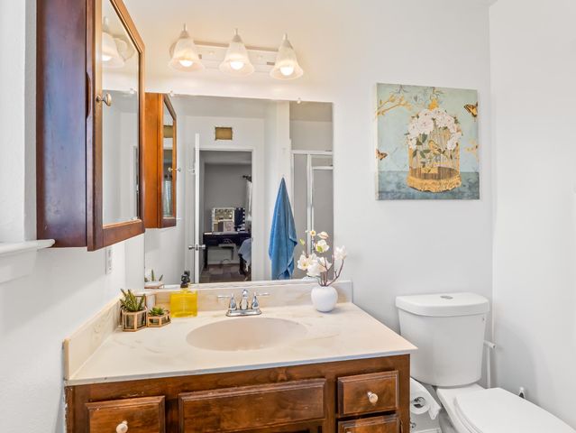 294 N Stanford Avenue, Fresno, CA 93727