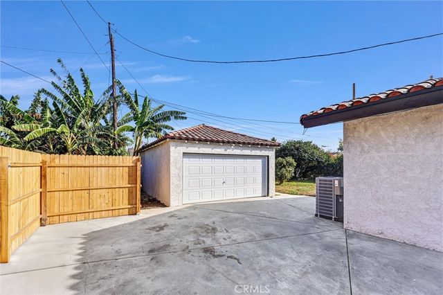 1716 N Grandee Avenue, Compton, CA 90222