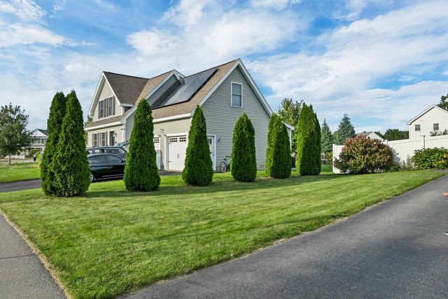 16 Amy Way, Concord, NH 03303