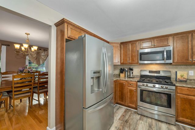 16 Amy Way, Concord, NH 03303