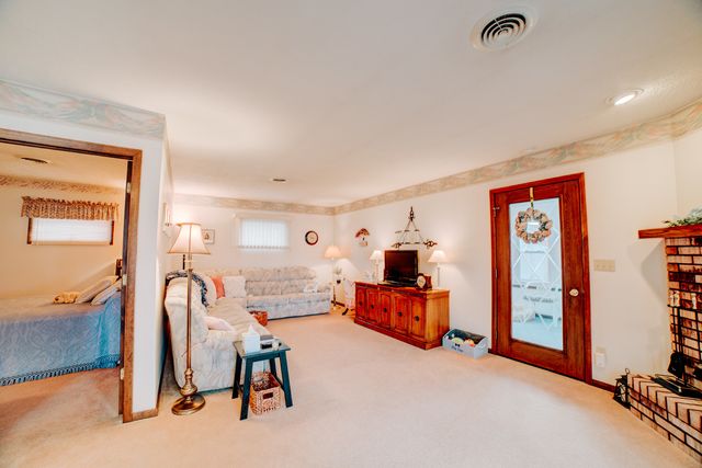 617 E Grant Street, Watseka, IL 60970