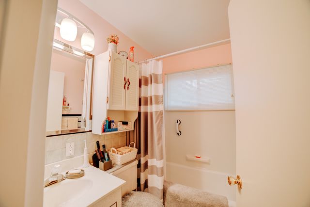 617 E Grant Street, Watseka, IL 60970