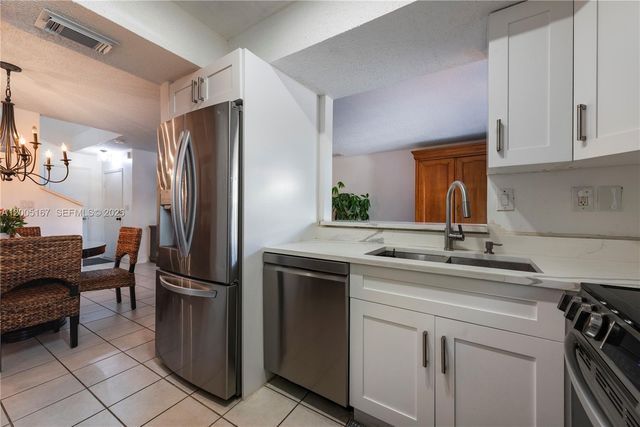 20801 SW 83rd Ave, Cutler Bay, FL 33189