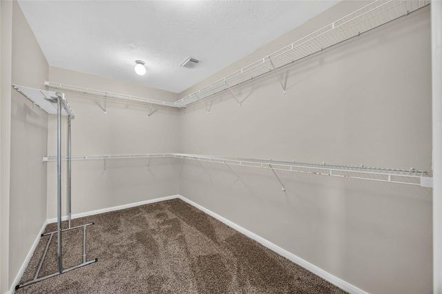 3923 Oak Wood Drive N, Pearland, TX 77581