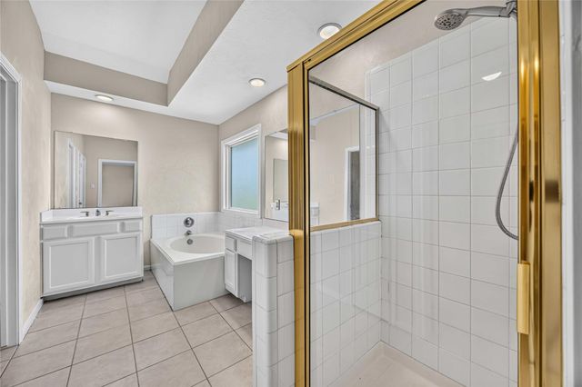 3923 Oak Wood Drive N, Pearland, TX 77581