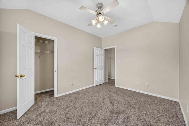 3923 Oak Wood Drive N, Pearland, TX 77581