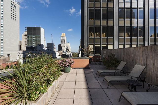 77 W 55th St Apt 9J, New York City, NY 10019