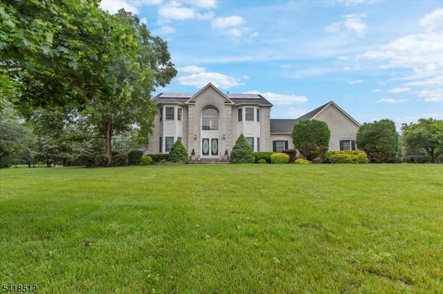 122 Sleepy Hollow Ln, Montgomery Twp., NJ 08502