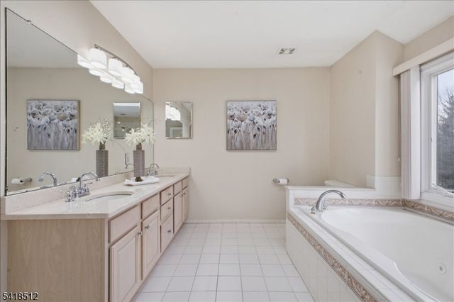 122 Sleepy Hollow Ln, Montgomery Twp., NJ 08502