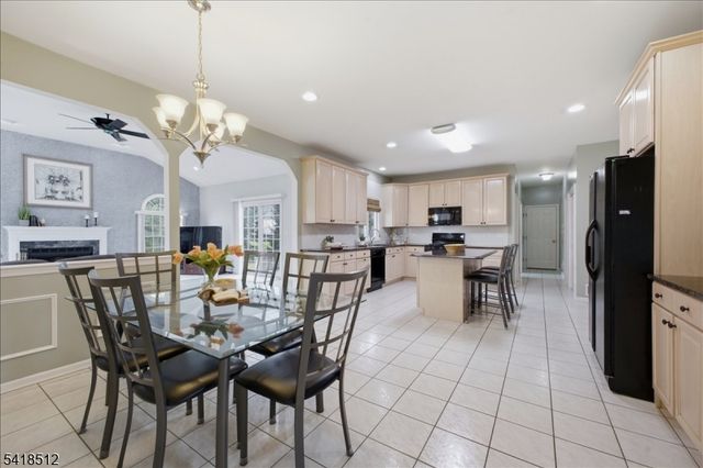 122 Sleepy Hollow Ln, Montgomery Twp., NJ 08502