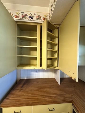 422 42nd NE, Cedar Rapids, IA 52402