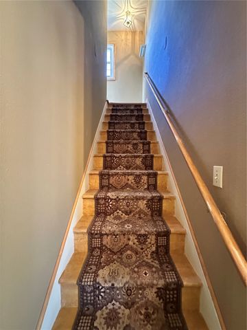 422 42nd NE, Cedar Rapids, IA 52402