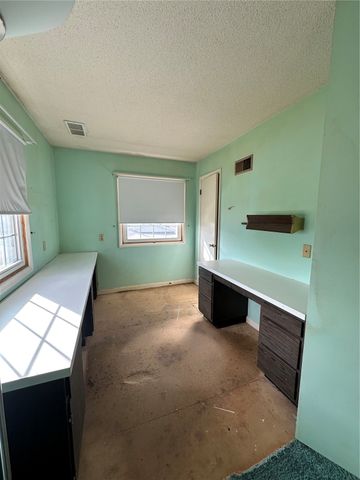 422 42nd NE, Cedar Rapids, IA 52402