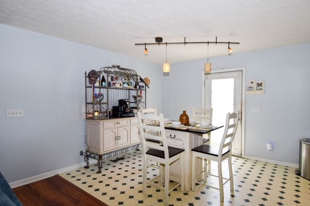 100 Megann Dr, Portland, TN 37148