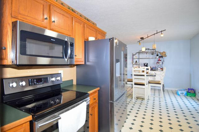 100 Megann Dr, Portland, TN 37148