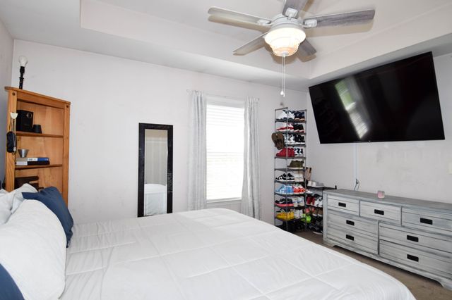 100 Megann Dr, Portland, TN 37148