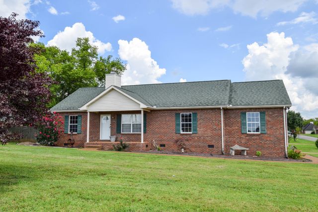 100 Megann Dr, Portland, TN 37148