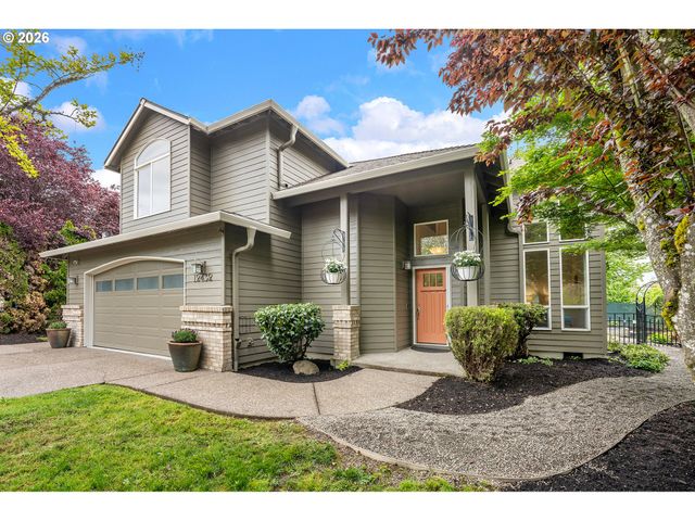 12432 Se MOUNTAIN SUN Dr, Clackamas, OR 97015