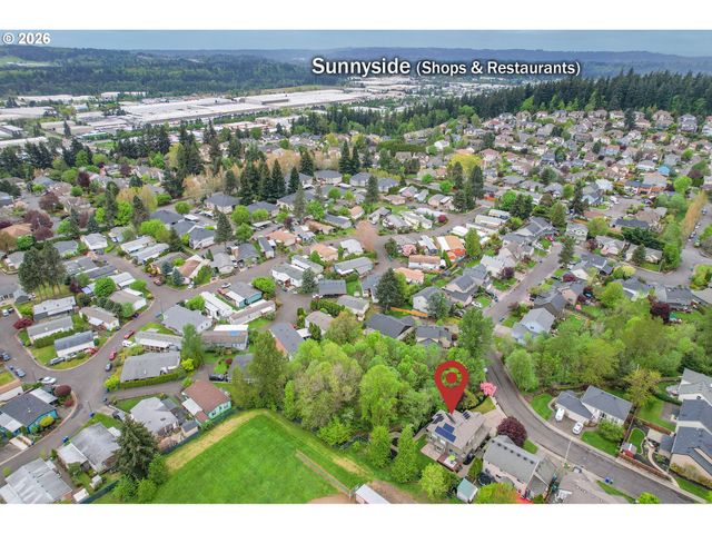 12432 Se MOUNTAIN SUN Dr, Clackamas, OR 97015