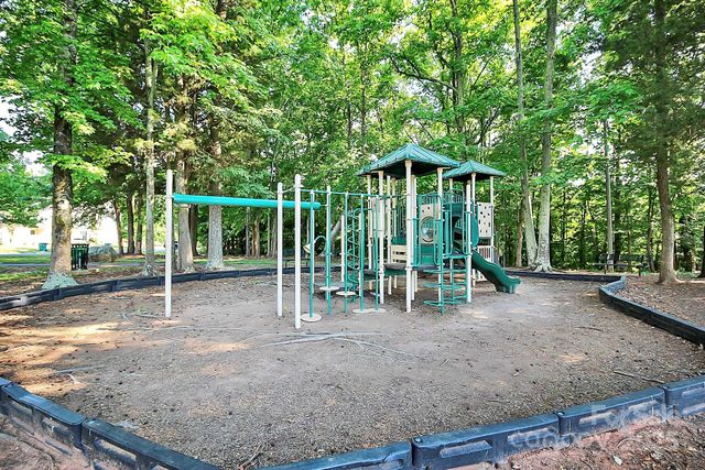 7707 Brisbane Court, Charlotte, NC 28215