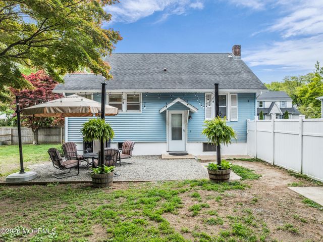 1 Tiensch Avenue, Leonardo, NJ 07737