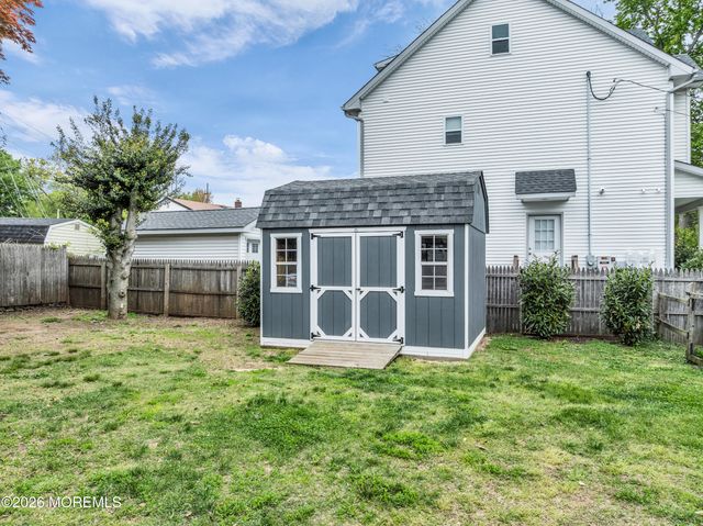1 Tiensch Avenue, Leonardo, NJ 07737
