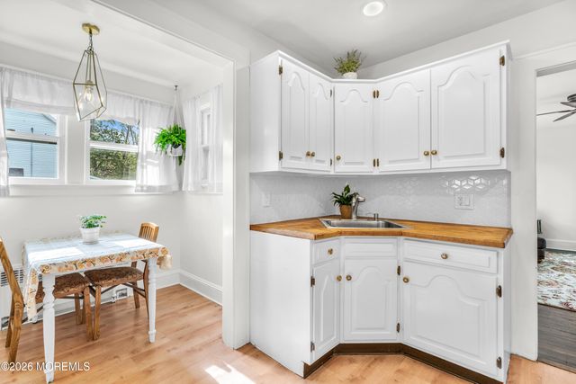 1 Tiensch Avenue, Leonardo, NJ 07737