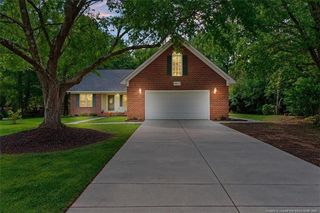 5617 Finish Line Drive, Hope Mills, NC 28348