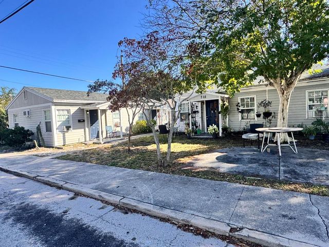 717 8th Avenue N, Lake Worth Beach, FL 33460