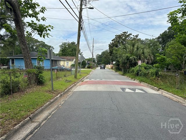 207 Godsells Street, Savannah, GA 31405