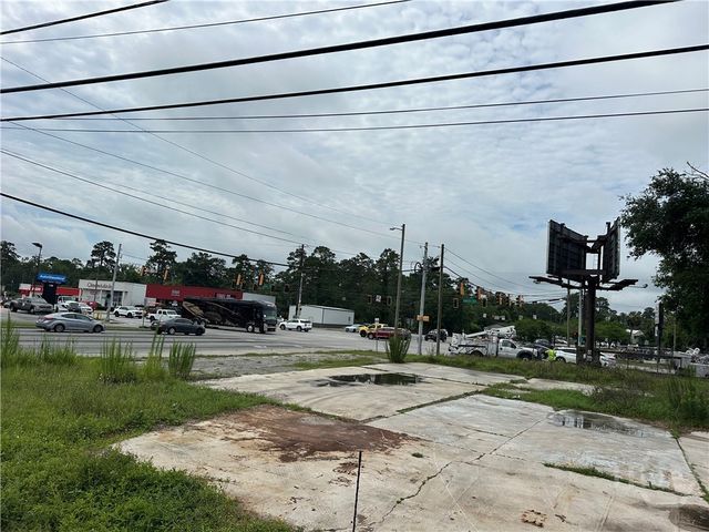 207 Godsells Street, Savannah, GA 31405