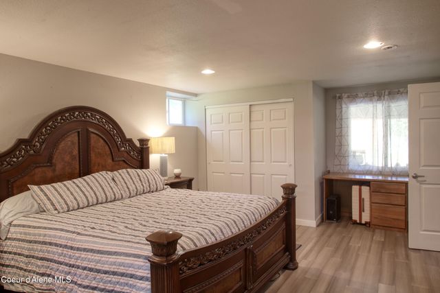 31582 E Hayden Lake RD, Hayden, ID 83835