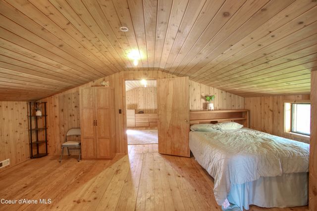 31582 E Hayden Lake RD, Hayden, ID 83835
