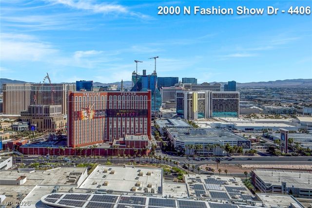 2000 FASHION SHOW Drive 4406, Las Vegas, NV 89109