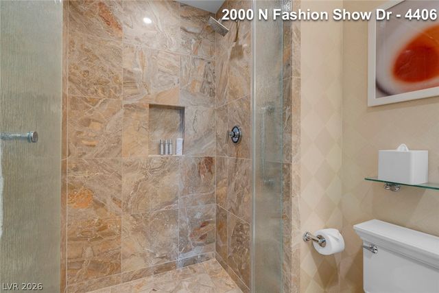 2000 FASHION SHOW Drive 4406, Las Vegas, NV 89109