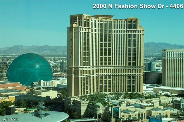 2000 FASHION SHOW Drive 4406, Las Vegas, NV 89109