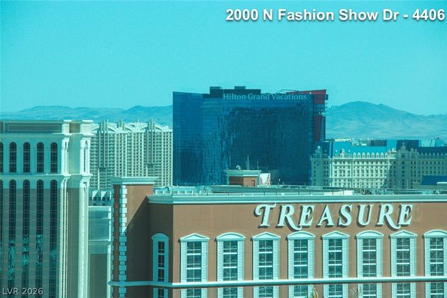 2000 FASHION SHOW Drive 4406, Las Vegas, NV 89109