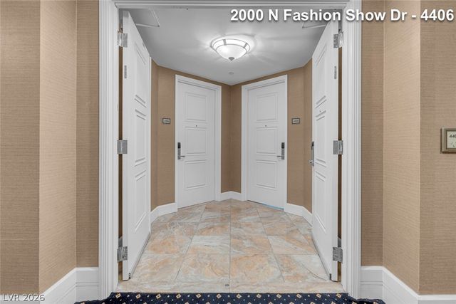 2000 FASHION SHOW Drive 4406, Las Vegas, NV 89109
