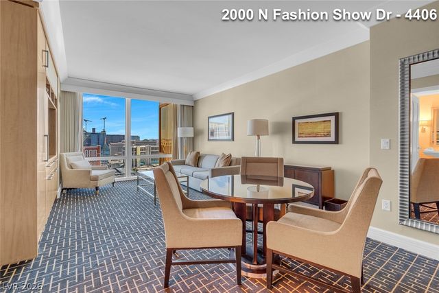 2000 FASHION SHOW Drive 4406, Las Vegas, NV 89109