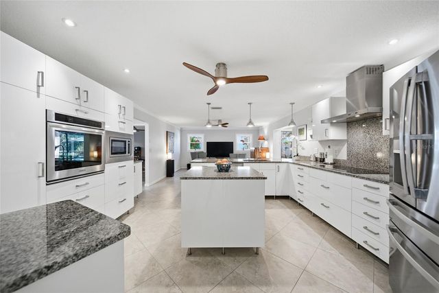 8304 12TH AVENUE DRIVE NW, Bradenton, FL 34209