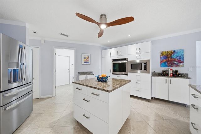 8304 12TH AVENUE DRIVE NW, Bradenton, FL 34209
