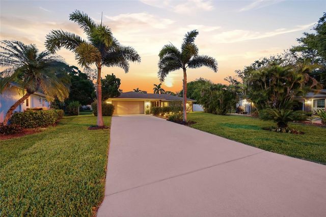 8304 12TH AVENUE DRIVE NW, Bradenton, FL 34209