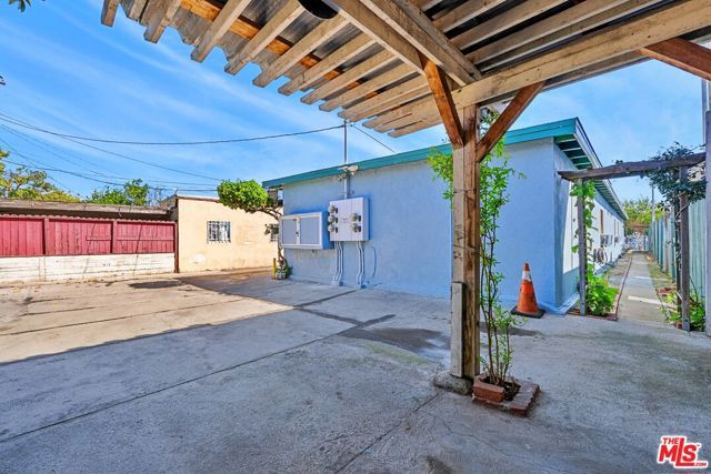 6249 Newell Street, Huntington Park, CA 90255