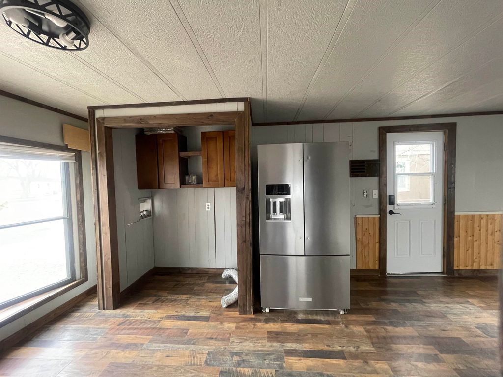 333 S Jones St, Powell, WY 82435 photo 5
